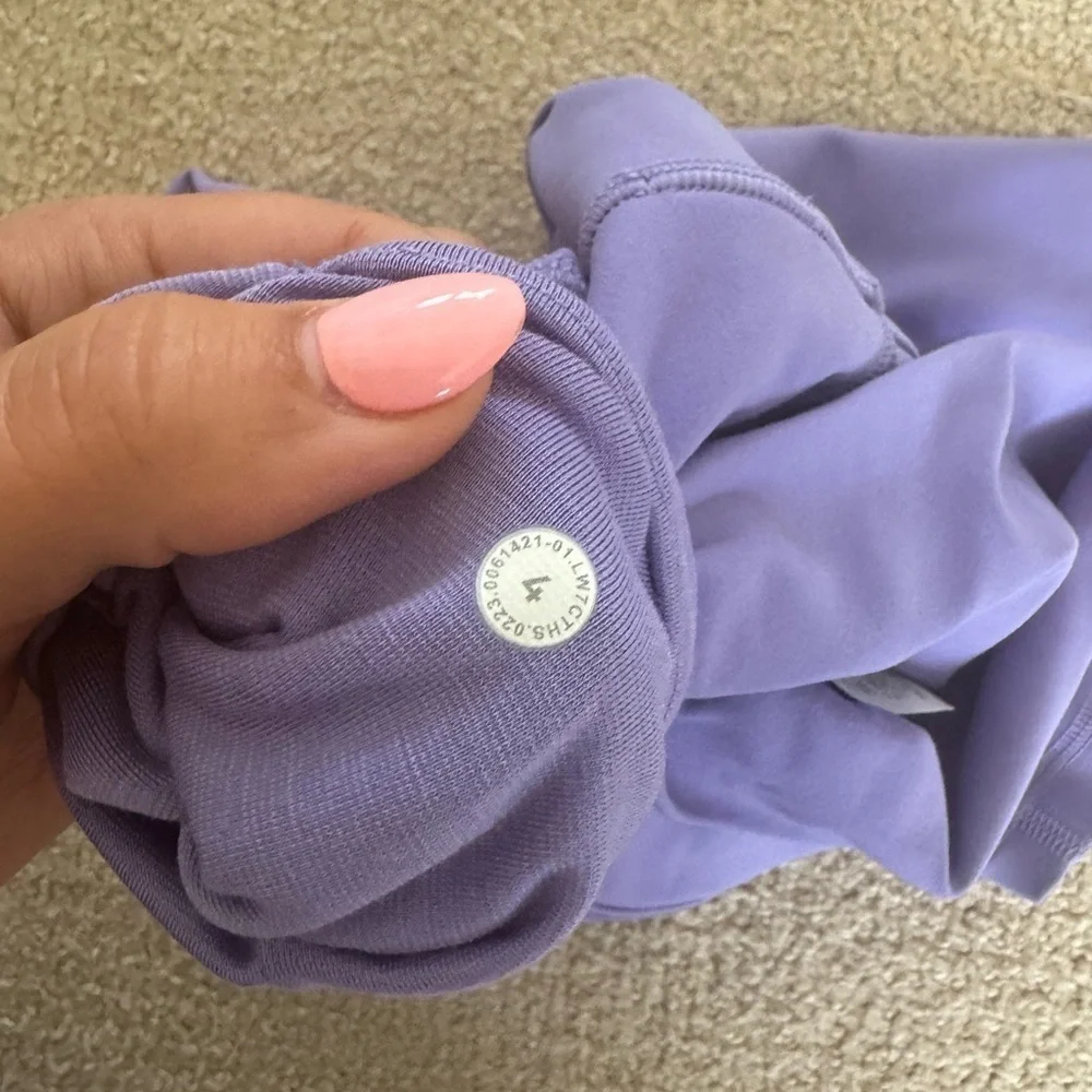 Lululemon bike shorts​​​​​ - Picture 4 of 4